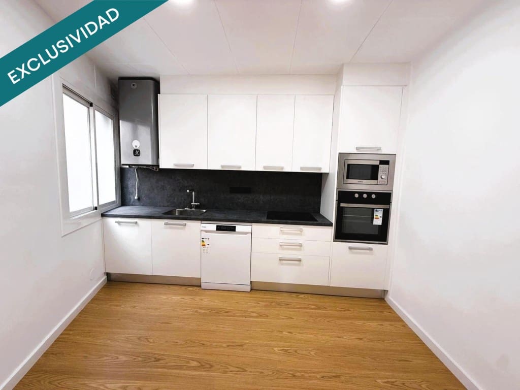 Chalet de 2 habitaciones en Blanes en venta - 319.000 € (Ref: 9690452)