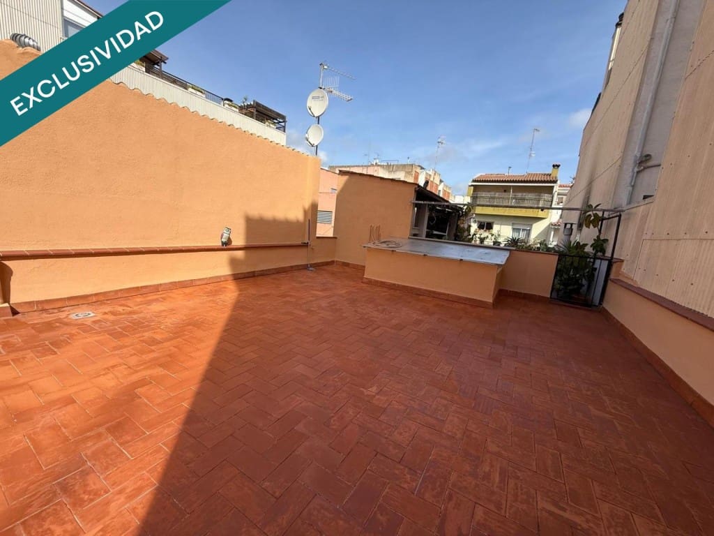 Chalet de 2 habitaciones en Blanes en venta - 319.000 € (Ref: 9690452)