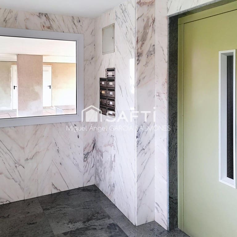 1 bedroom Apartment for sale in Santander - € 298,000 (Ref: 9690453)