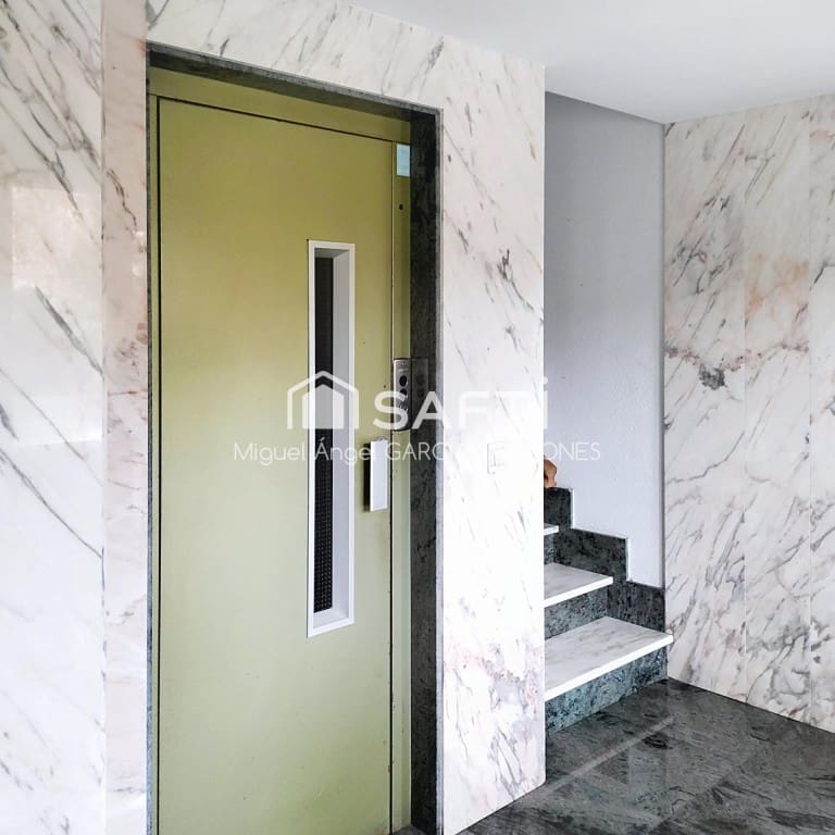 1 bedroom Apartment for sale in Santander - € 298,000 (Ref: 9690453)