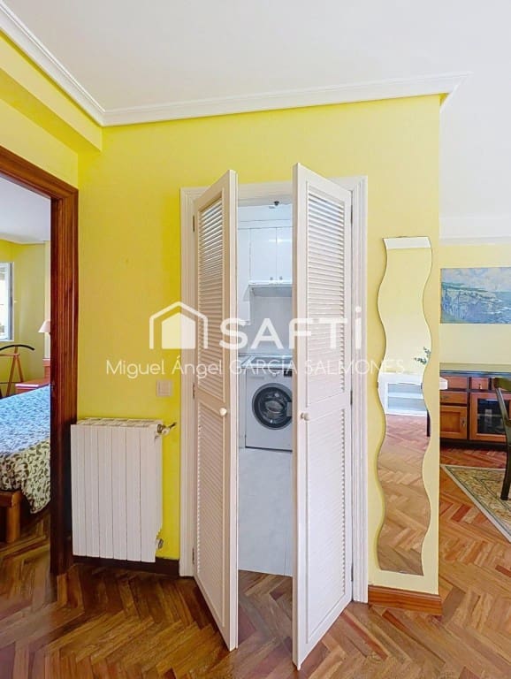 1 bedroom Apartment for sale in Santander - € 298,000 (Ref: 9690453)