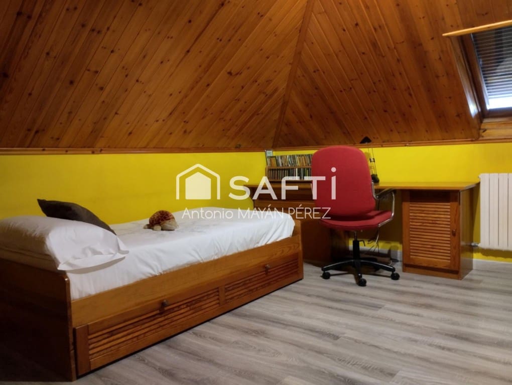 6 sypialnia Willa na sprzedaż w Vilagarcia de Arousa z basenem garażem - 727 000 € (Ref: 9690455)