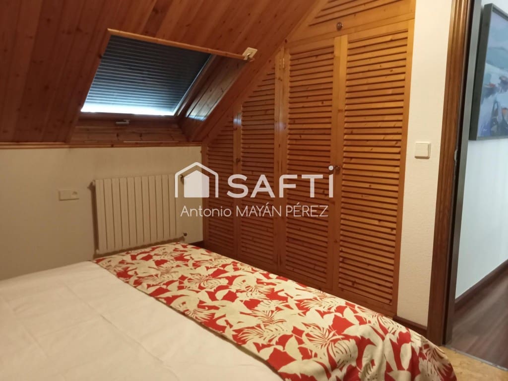 6 sypialnia Willa na sprzedaż w Vilagarcia de Arousa z basenem garażem - 727 000 € (Ref: 9690455)