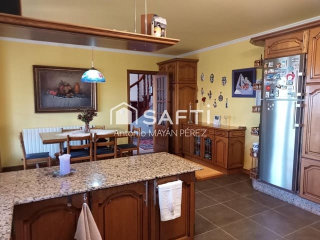6 sypialnia Willa na sprzedaż w Vilagarcía de Arousa z basenem garażem - 727 000 € (Ref: 9690455)