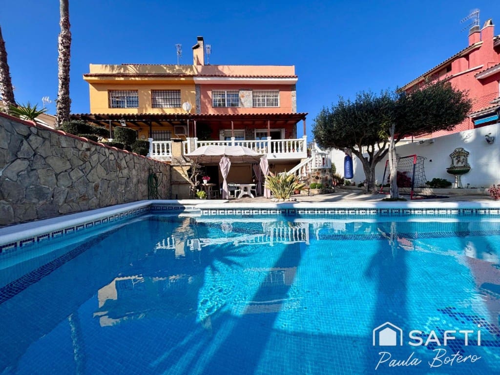 5 sovrum Villa till salu i Sant Pere de Ribes med pool - 619 000 € (Ref: 9690459)