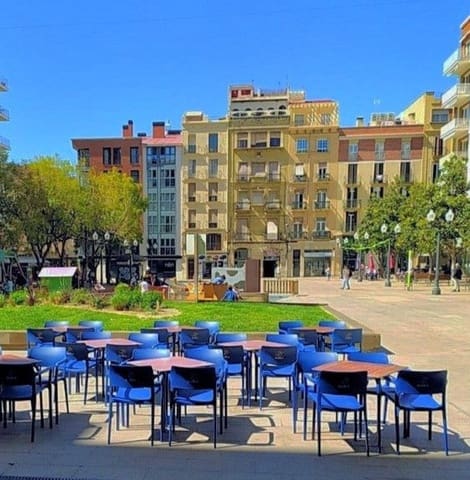 Erhverv til salg i Tarragona by - € 110.000 (Ref: 9690460)