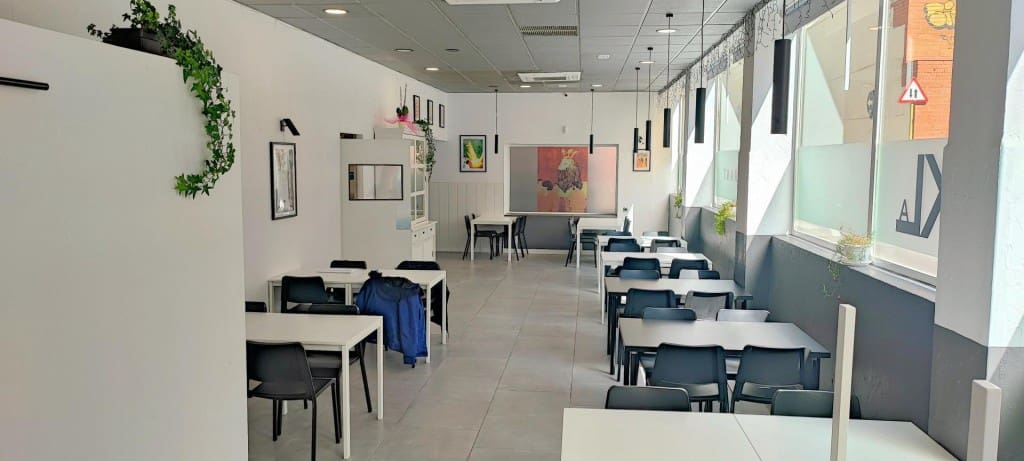 Erhverv til salg i Tarragona by - € 110.000 (Ref: 9690460)