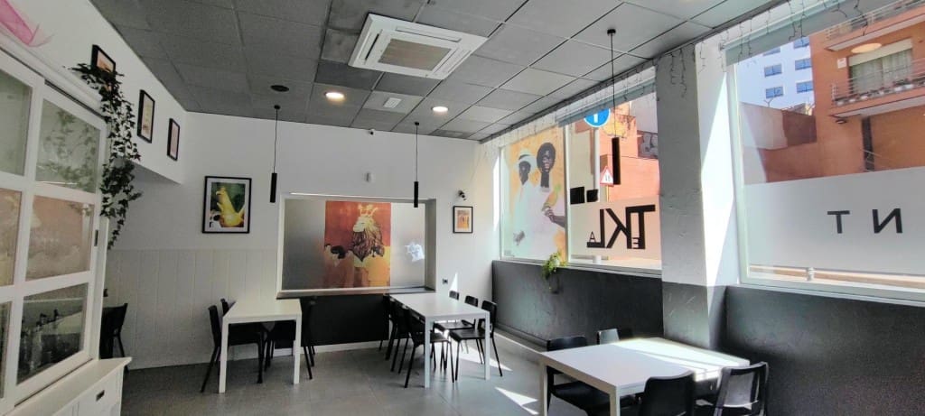 Erhverv til salg i Tarragona by - € 110.000 (Ref: 9690460)