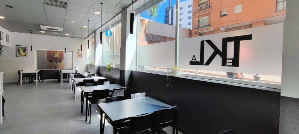 Erhverv til salg i Tarragona by - € 110.000 (Ref: 9690460)