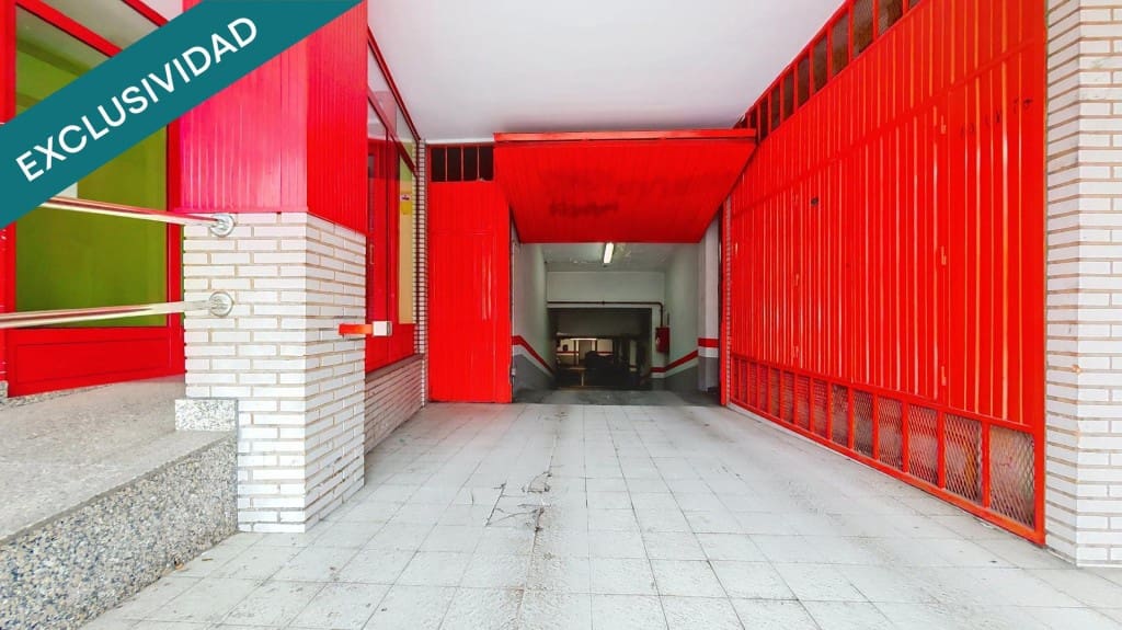 Garage for sale in Oviedo - € 11,900 (Ref: 9695231)