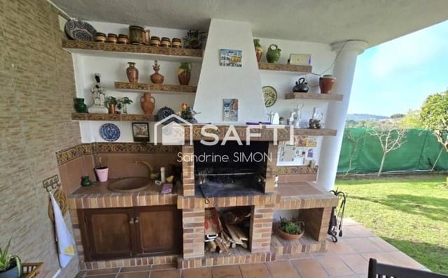 6 soverom Villa til salgs i Aiguaviva Parc, Vidreres - € 315 000 (Ref: 9695233)