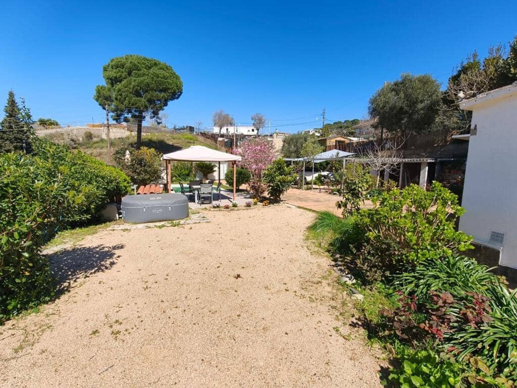 4 sovrum Villa till salu i Vidreres med pool - 265 000 € (Ref: 9695234)