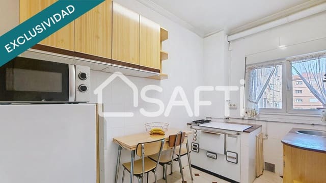 2 bedroom Apartment for sale in Centro Urbano, Gijón - € 145,000 (Ref: 9698743)