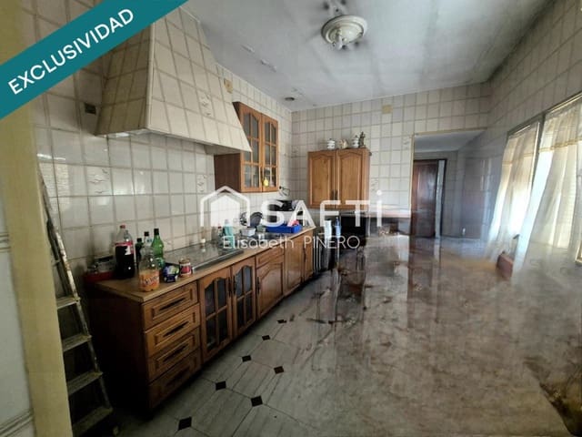 3 bedroom Terraced Villa for sale in Puebla de la Calzada with garage - € 50,000 (Ref: 9698744)