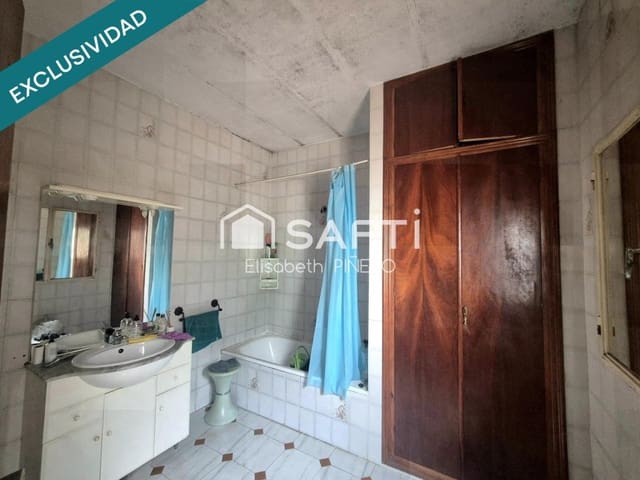 3 bedroom Terraced Villa for sale in Puebla de la Calzada with garage - € 50,000 (Ref: 9698744)