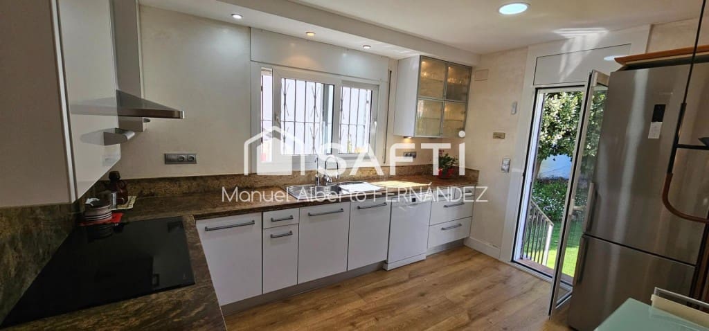 5 bedroom Villa for sale in El Masnou with pool garage - € 1,295,000 (Ref: 9698746)