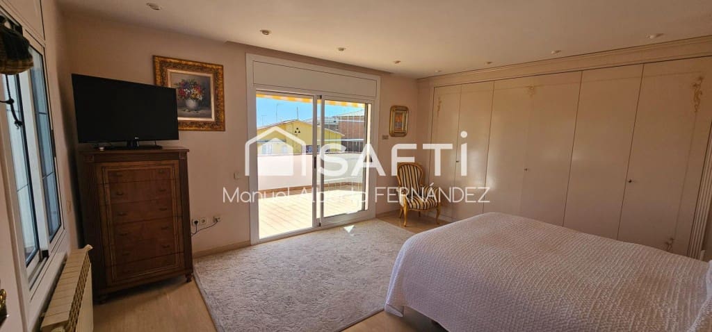 5 bedroom Villa for sale in El Masnou with pool garage - € 1,295,000 (Ref: 9698746)