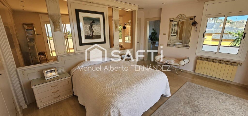 5 bedroom Villa for sale in El Masnou with pool garage - € 1,295,000 (Ref: 9698746)