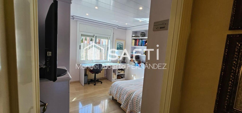 5 bedroom Villa for sale in El Masnou with pool garage - € 1,295,000 (Ref: 9698746)