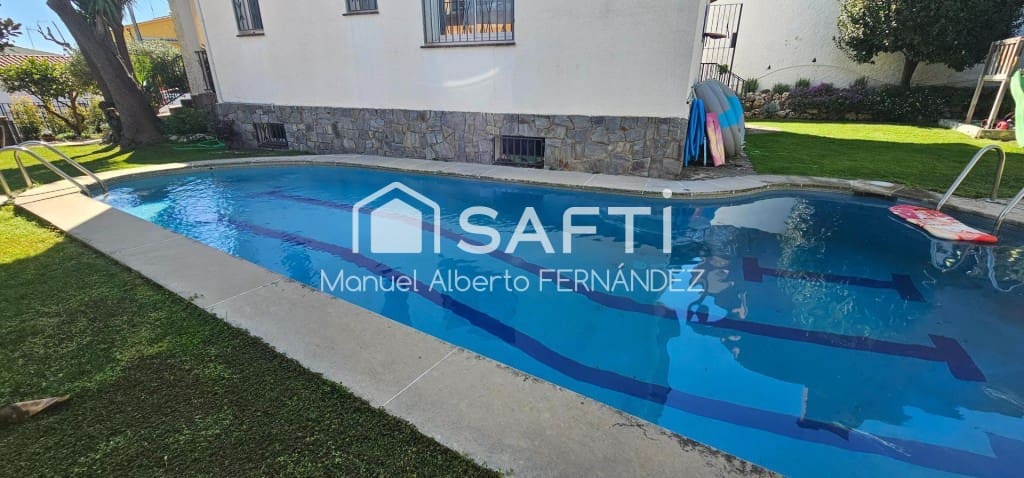 5 bedroom Villa for sale in El Masnou with pool garage - € 1,295,000 (Ref: 9698746)