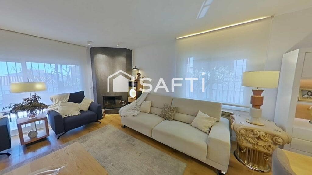 5 bedroom Villa for sale in El Masnou with pool garage - € 1,295,000 (Ref: 9698746)