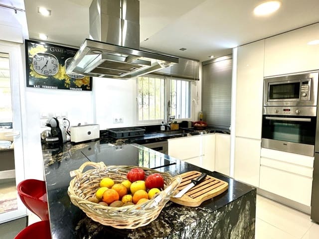 3 soverom Villa til salgs i Peñíscola med svømmebasseng garasje - € 459 000 (Ref: 9698747)