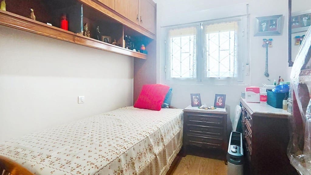 4 bedroom Villa for sale in Cuadros with pool - € 280,000 (Ref: 9698751)