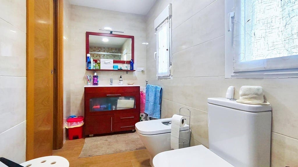 4 bedroom Villa for sale in Cuadros with pool - € 280,000 (Ref: 9698751)