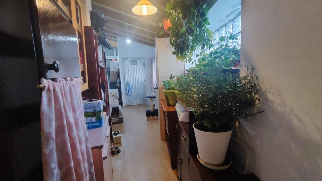 4 bedroom Villa for sale in Cuadros with pool - € 280,000 (Ref: 9698751)