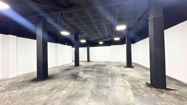 Commerciale in vendita in Novelda - 145.000 € (Rif: 9698753)