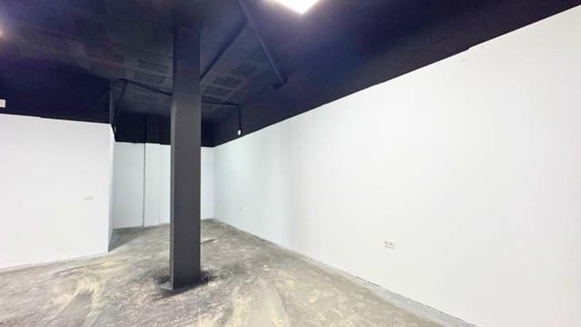 Commerciale in vendita in Novelda - 145.000 € (Rif: 9698753)