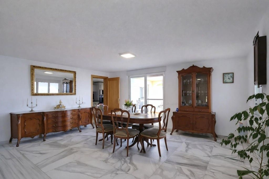 5 soveværelse Villa til salg i Oropesa  med swimmingpool garage - € 549.000 (Ref: 9698757)