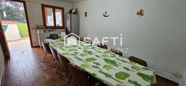 9 quarto Quinta/Casa Rural para venda em Sant Feliu de Buixalleu com piscina garagem - 1 250 000 € (Ref: 9701509)