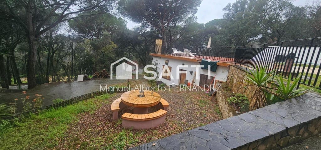 9 bedroom Finca/Country House for sale in Sant Feliu de Buixalleu with pool garage - € 1,250,000 (Ref: 9701509)