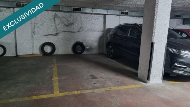 Garasje til salgs i La Sagrada Família, Barcelona by - € 17 000 (Ref: 9701510)