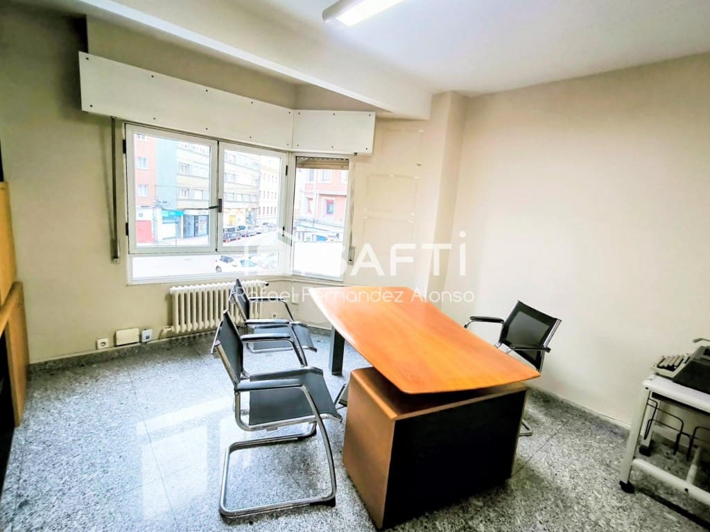 Office for sale in Leon city - € 91,000 (Ref: 9701511)