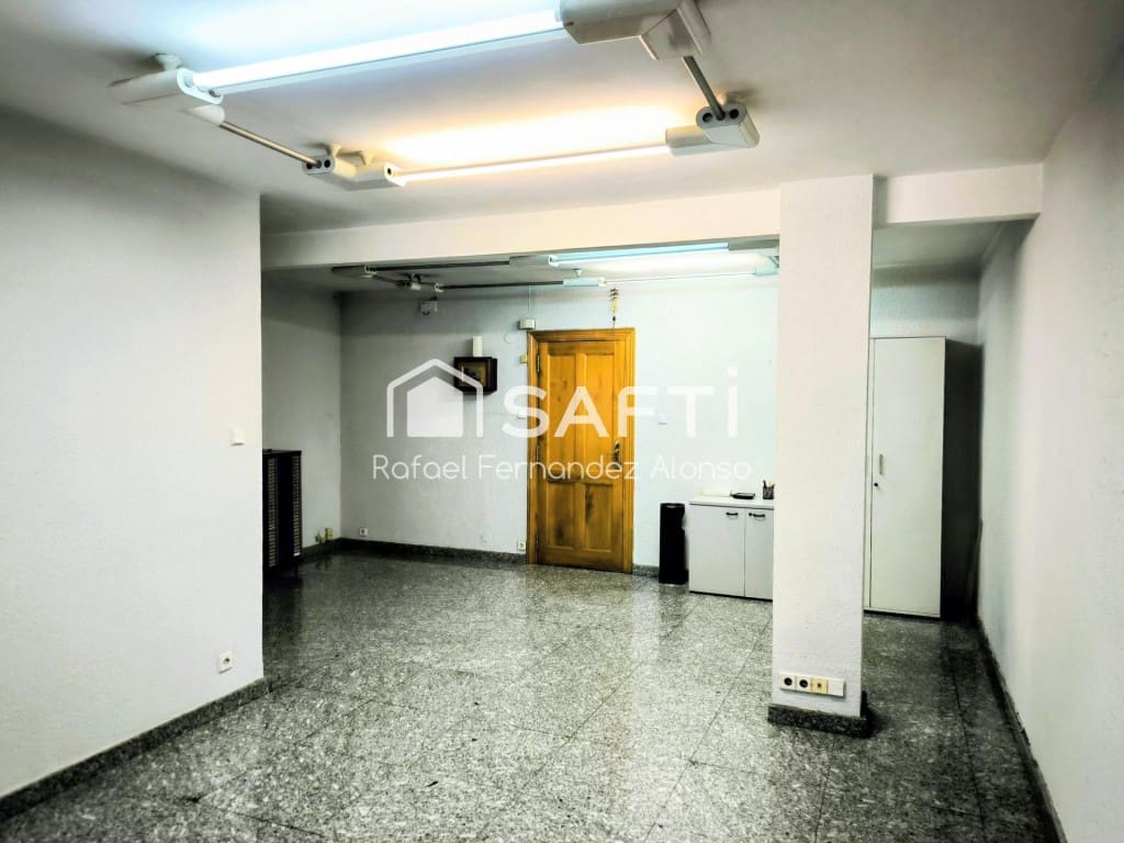 Office for sale in Leon city - € 91,000 (Ref: 9701511)