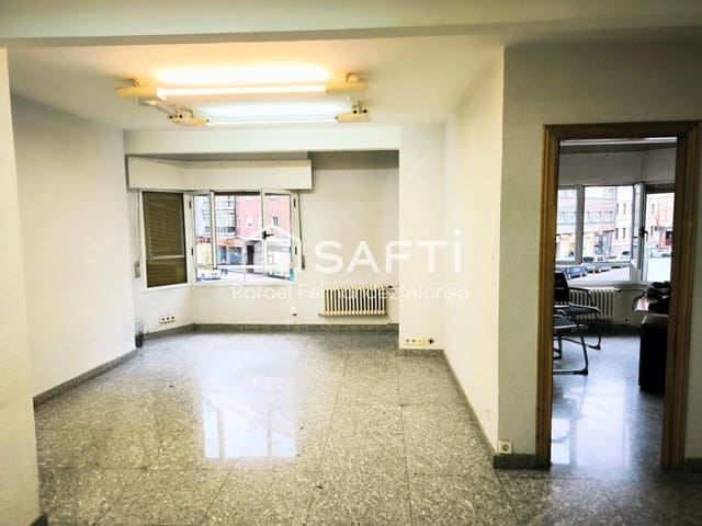 Escritório para venda em Leão cidade - 91 000 € (Ref: 9701511)