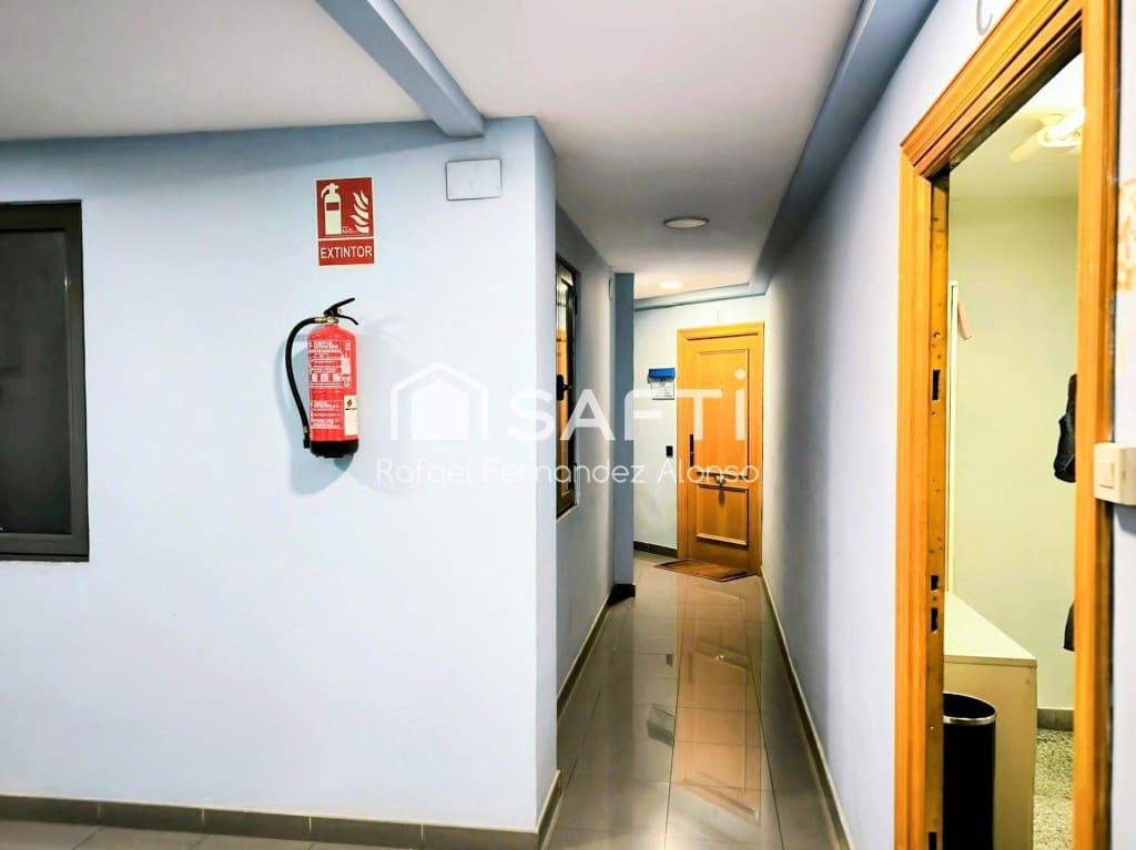 Office for sale in Leon city - € 91,000 (Ref: 9701511)