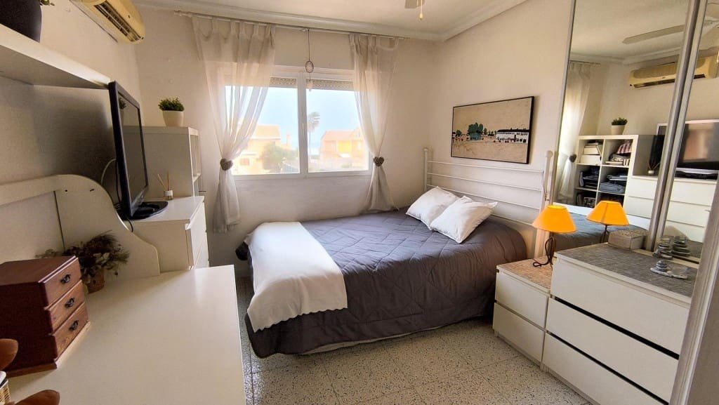 5 quarto Moradia para venda em La Manga del Mar Menor com garagem - 460 000 € (Ref: 9701512)