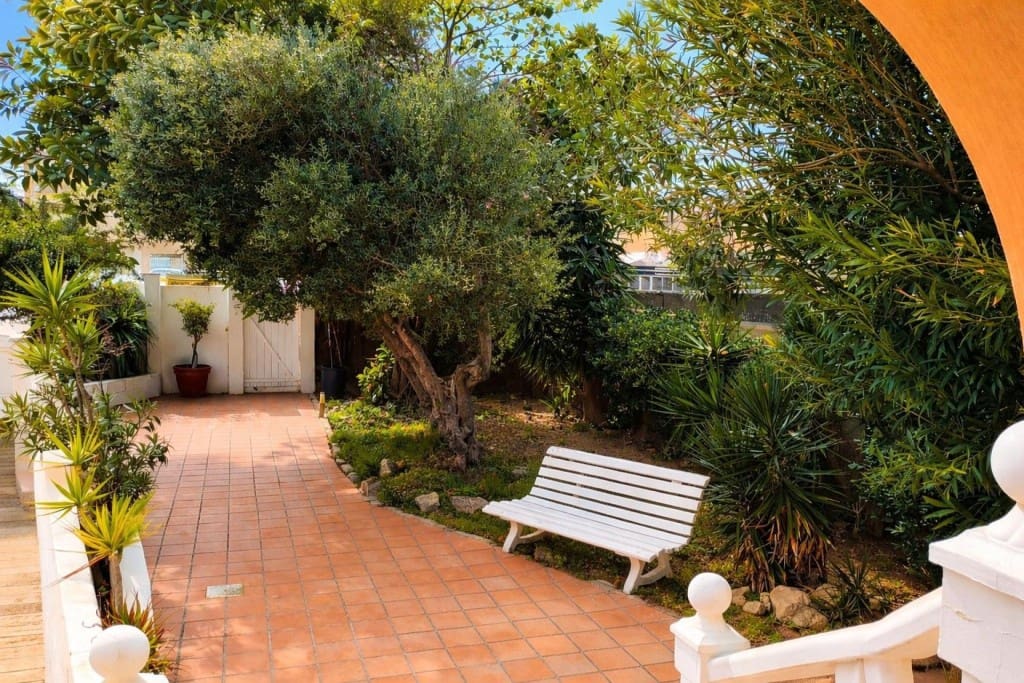 5 quarto Moradia para venda em La Manga del Mar Menor com garagem - 460 000 € (Ref: 9701512)