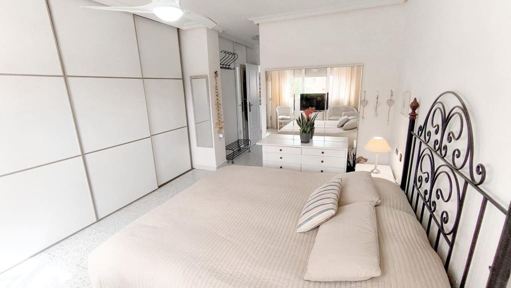 5 quarto Moradia para venda em La Manga del Mar Menor com garagem - 460 000 € (Ref: 9701512)