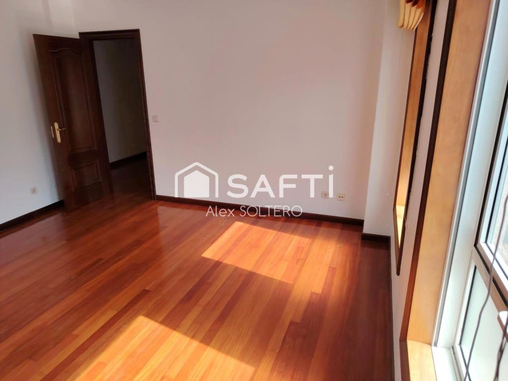 Office for rent in Vigo - € 450 (Ref: 9701514)