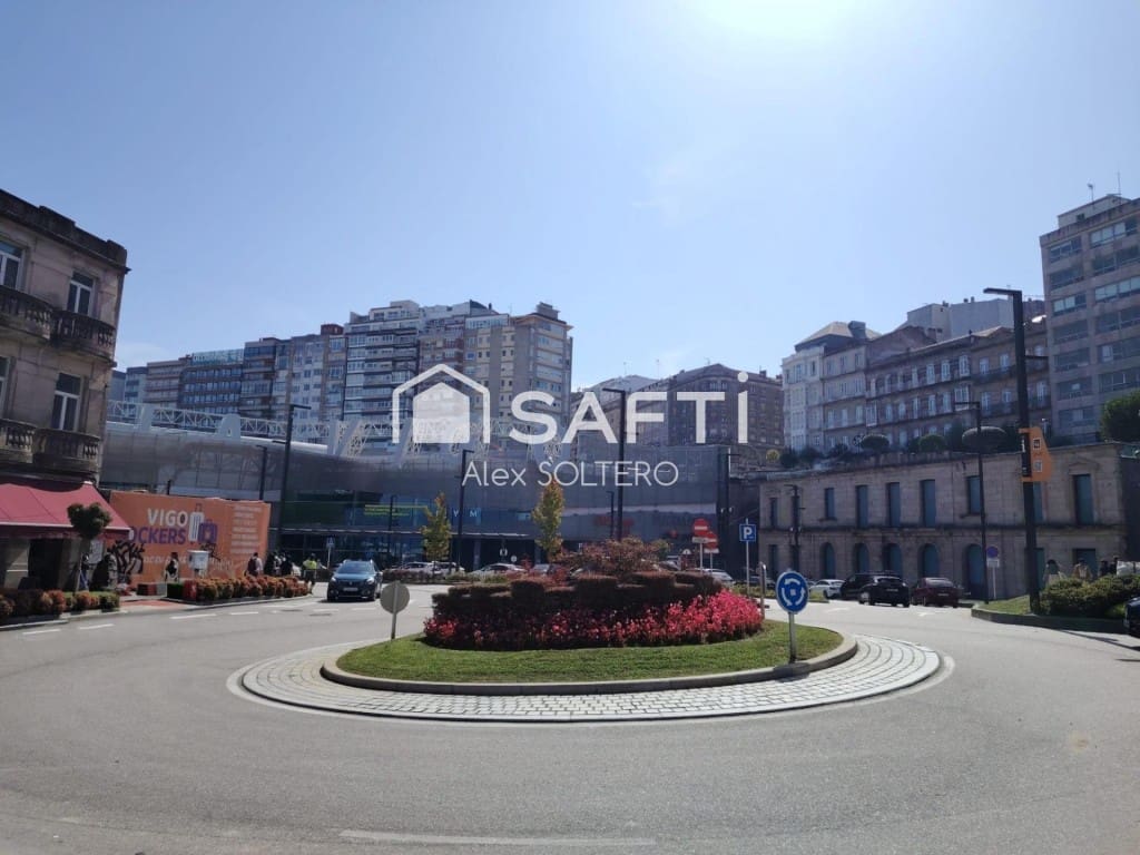 Office for rent in Vigo - € 450 (Ref: 9701514)