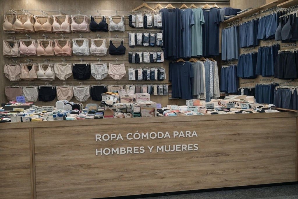 Commercial for sale in Barcelona city - € 19,500 (Ref: 9701515)