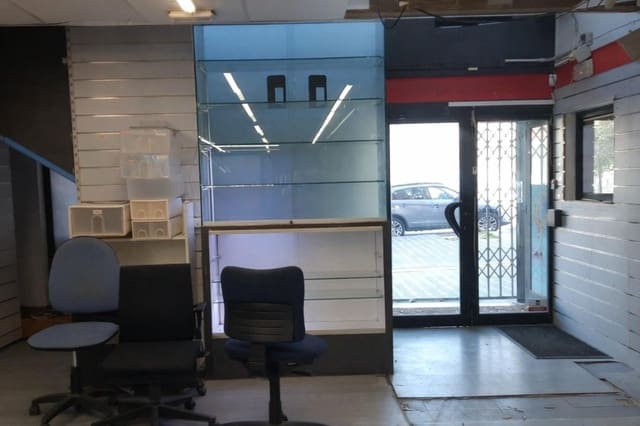 Local Commercial à vendre à El Putxet i El Farró, Barcelone ville - 399 000 € (Ref: 9701516)