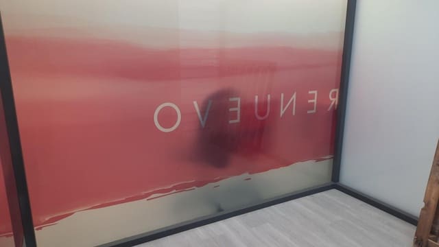 Local Commercial à vendre à El Putxet i El Farró, Barcelone ville - 399 000 € (Ref: 9701516)