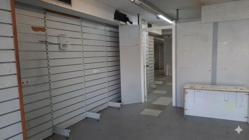 Local Commercial à vendre à Barcelone ville - 399 000 € (Ref: 9701516)