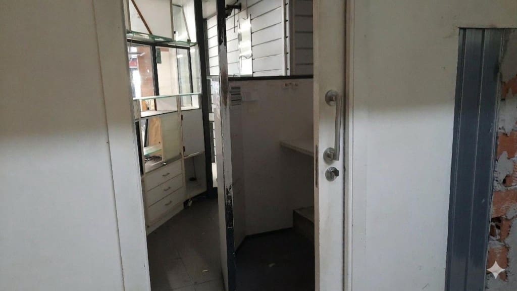 Local Commercial à vendre à Barcelone ville - 399 000 € (Ref: 9701516)