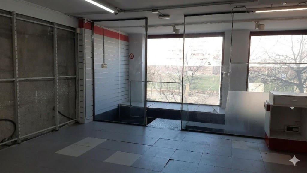 Local Commercial à vendre à Barcelone ville - 399 000 € (Ref: 9701516)